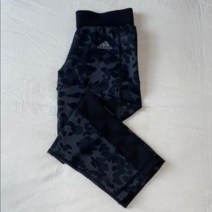 Adidas techfit capri leggings